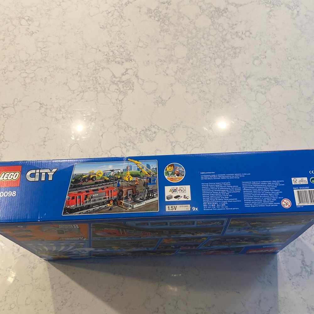*Retired* Lego City Heavy Haul train set - Picture 4 of 12